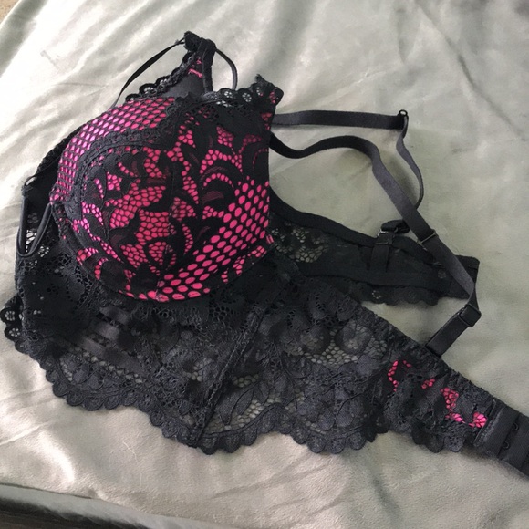 Bra - Picture 2 of 4